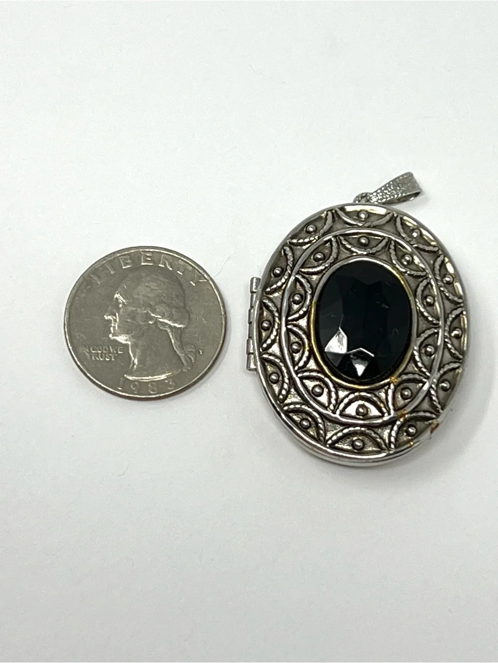Vintage 1966 Avon Silvertone Black Faceted Stone Solid Perfume Locket Pendant